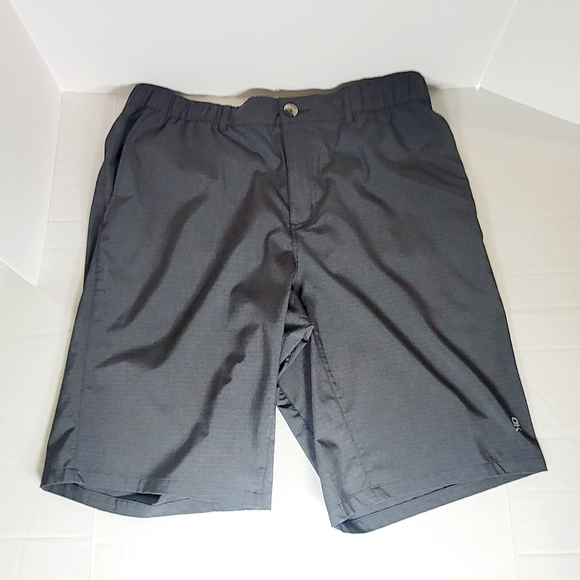 Gray and Tan Flat Front Shorts with Relaxed Fit - Picture 3 of 5